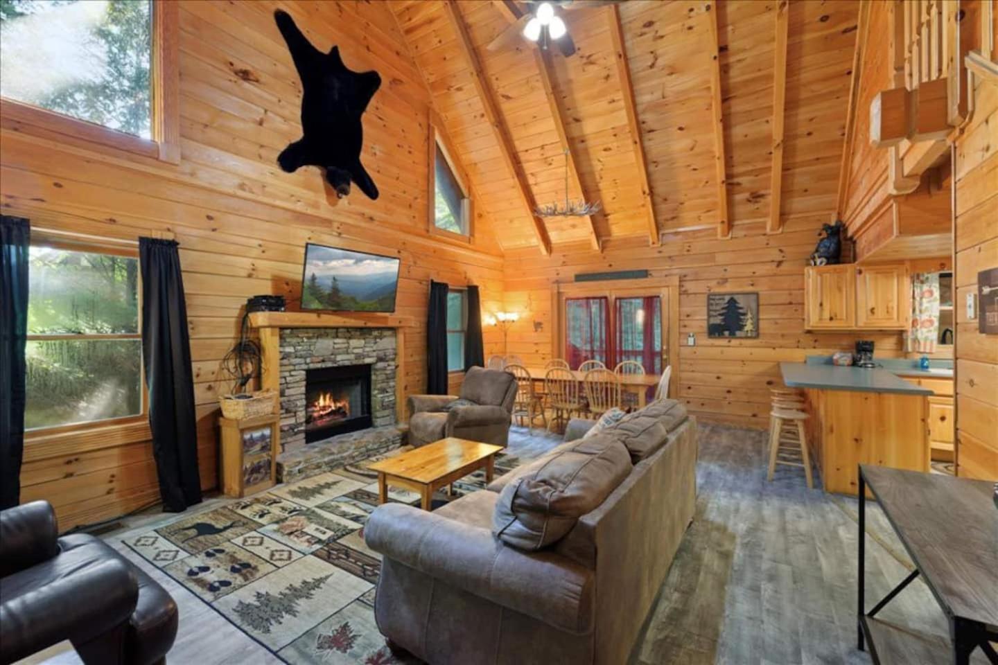 5Br Smoky Cabin Hot Tub, Games, 1 Mi To Parkway Пиджен-Фордж Экстерьер фото
