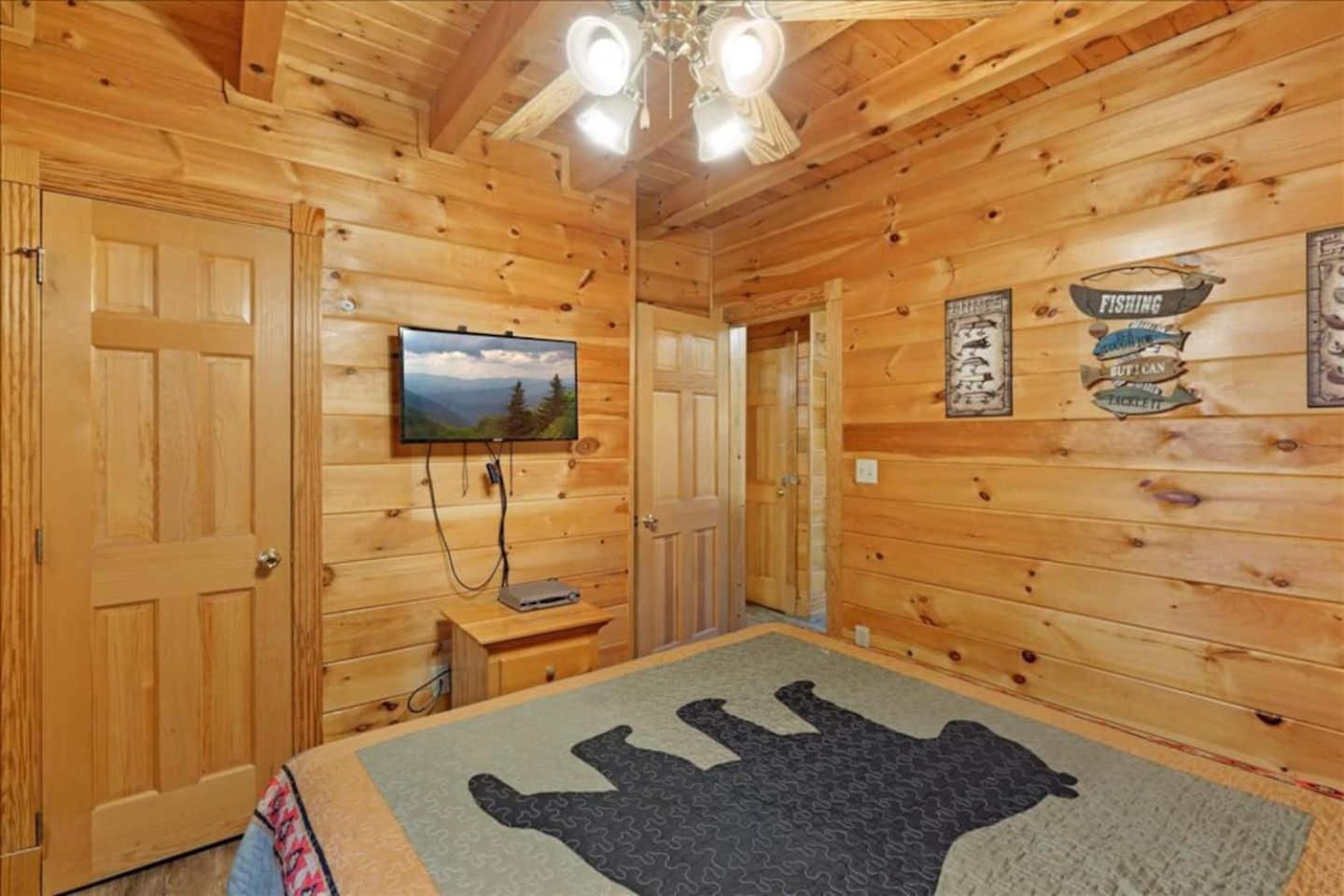 5Br Smoky Cabin Hot Tub, Games, 1 Mi To Parkway Пиджен-Фордж Экстерьер фото